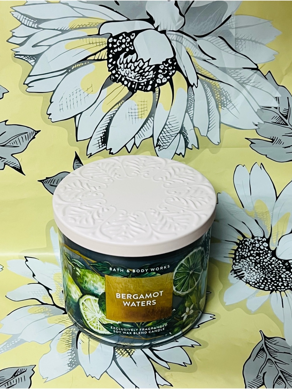 Bath & Body Works White Barn BERGAMOT WATERS 3-Wick 14.5 Oz Candle